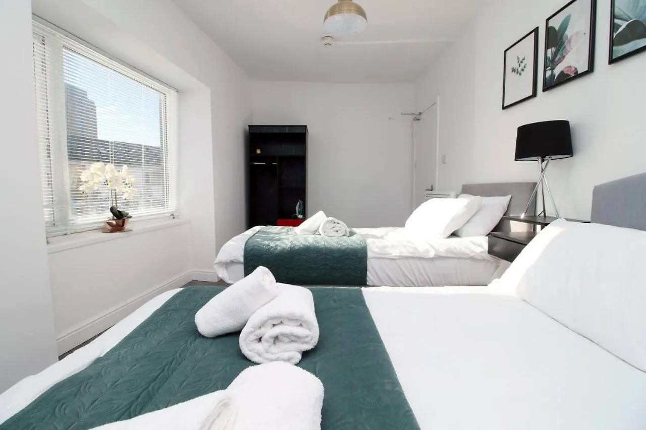 Stylish Group Stay - 4Beds Flat At Swansea Centre