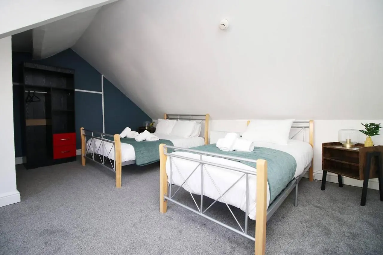 Stylish Group Stay - 4Beds Flat At Swansea Centre 0*,