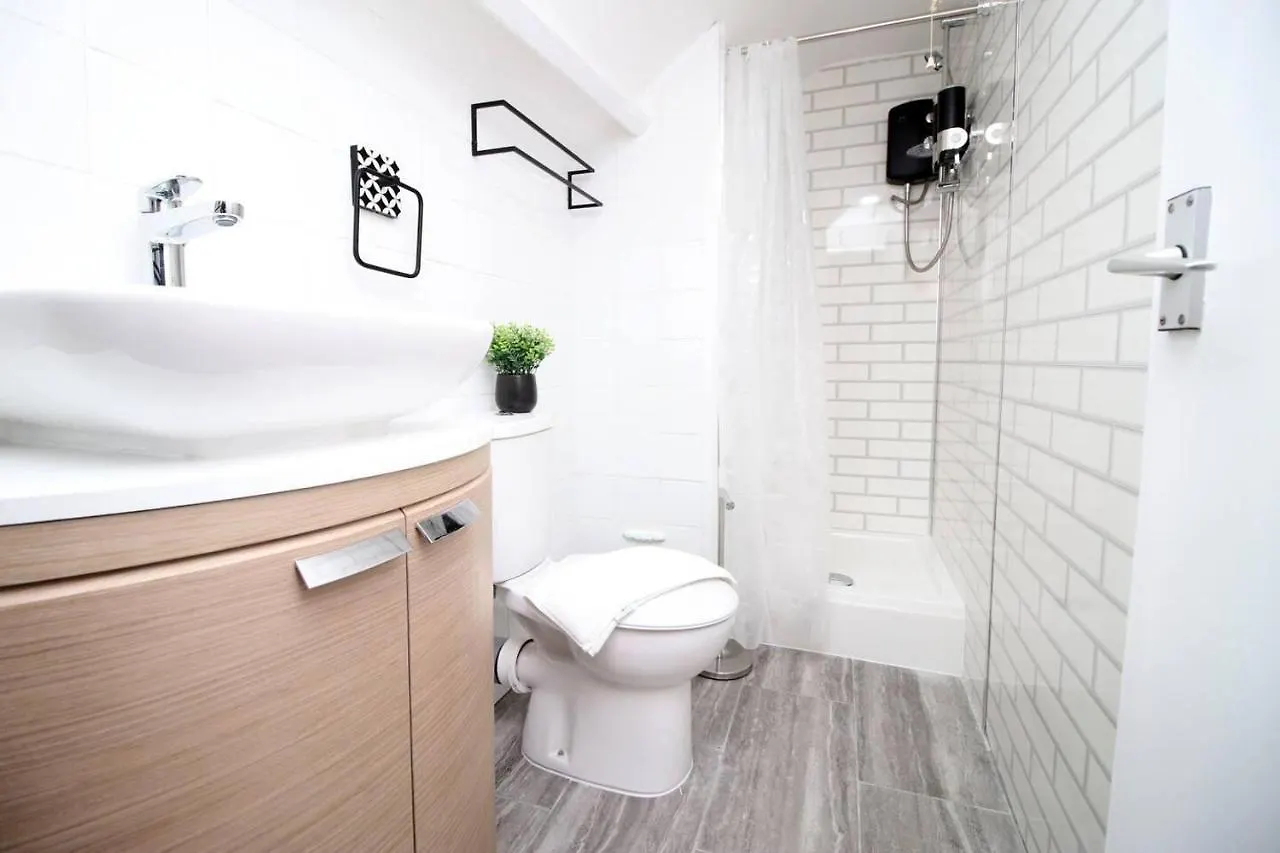 Stylish Group Stay - 4Beds Flat At Swansea Centre