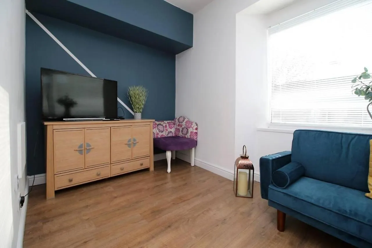 Daire Stylish Group Stay - 4Beds Flat At Swansea Centre Birleşik Krallık